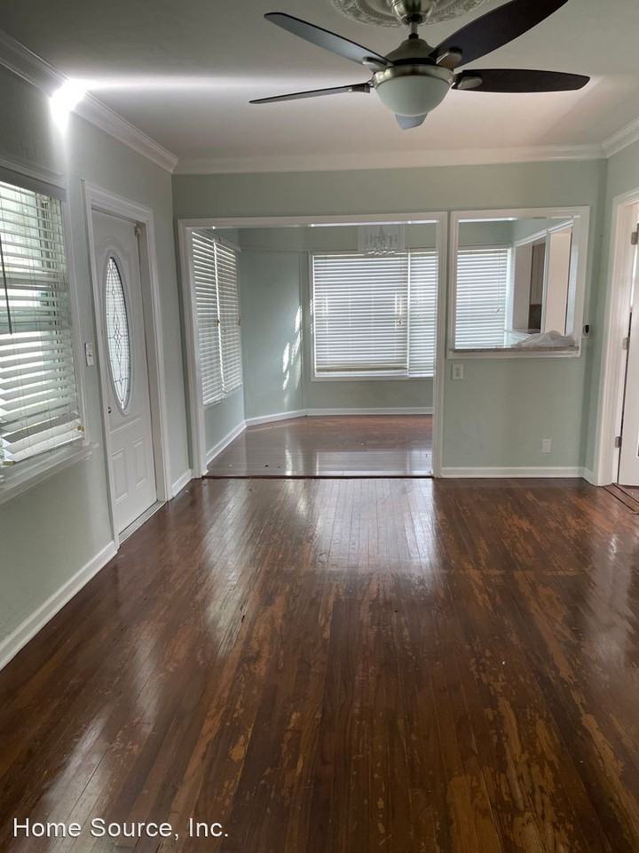 736 Rockland Drive. - Photo 3 of 9