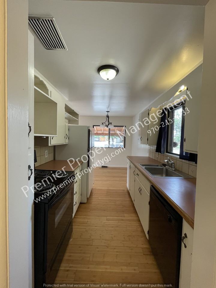 1722 N 20th St - Photo 2 of 24