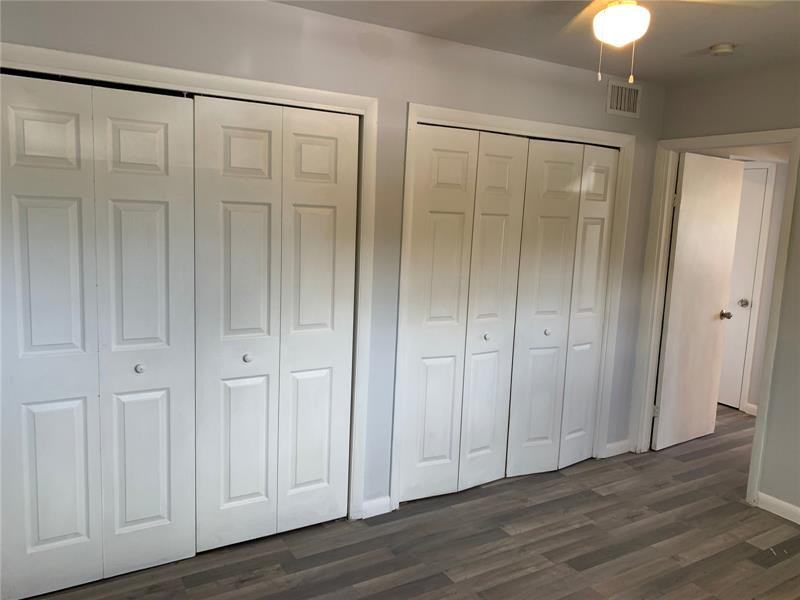 801 Southwest 7th Street - Photo 2 of 5