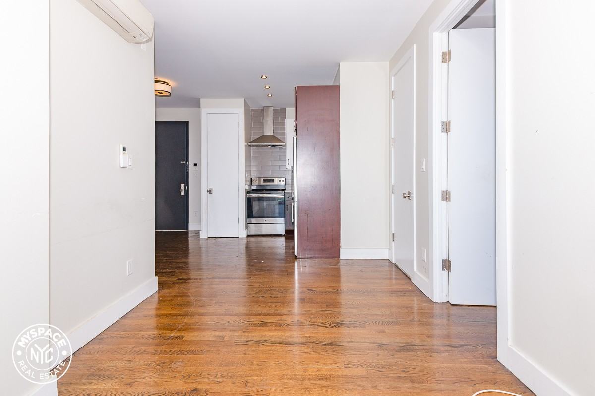 276 Nostrand Ave #4G