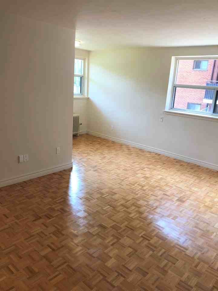 60 Clearview Heights 1, Toronto, ON M6M 2A1 2 Bedroom Apartment for