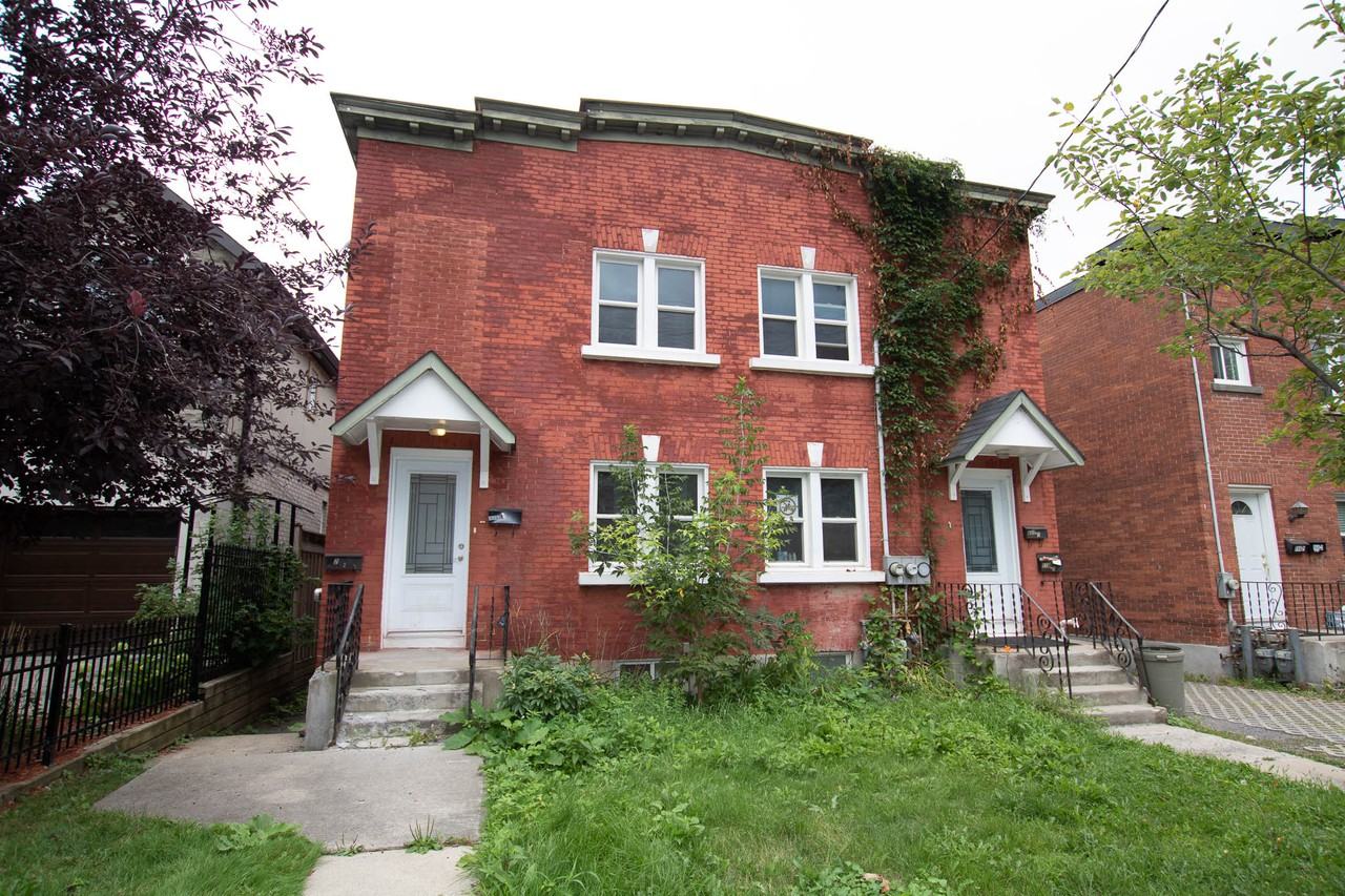 572 Chapel Street 1, Ottawa, ON K1N 7Z8 5 Bedroom Apartment for Rent