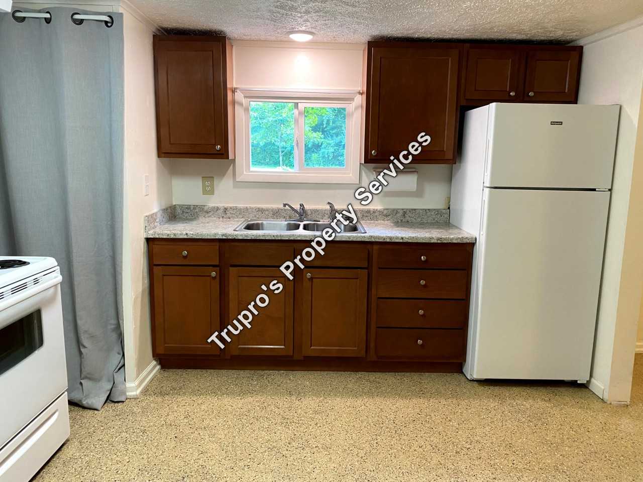 10096 Old 31 - Photo 3 of 8