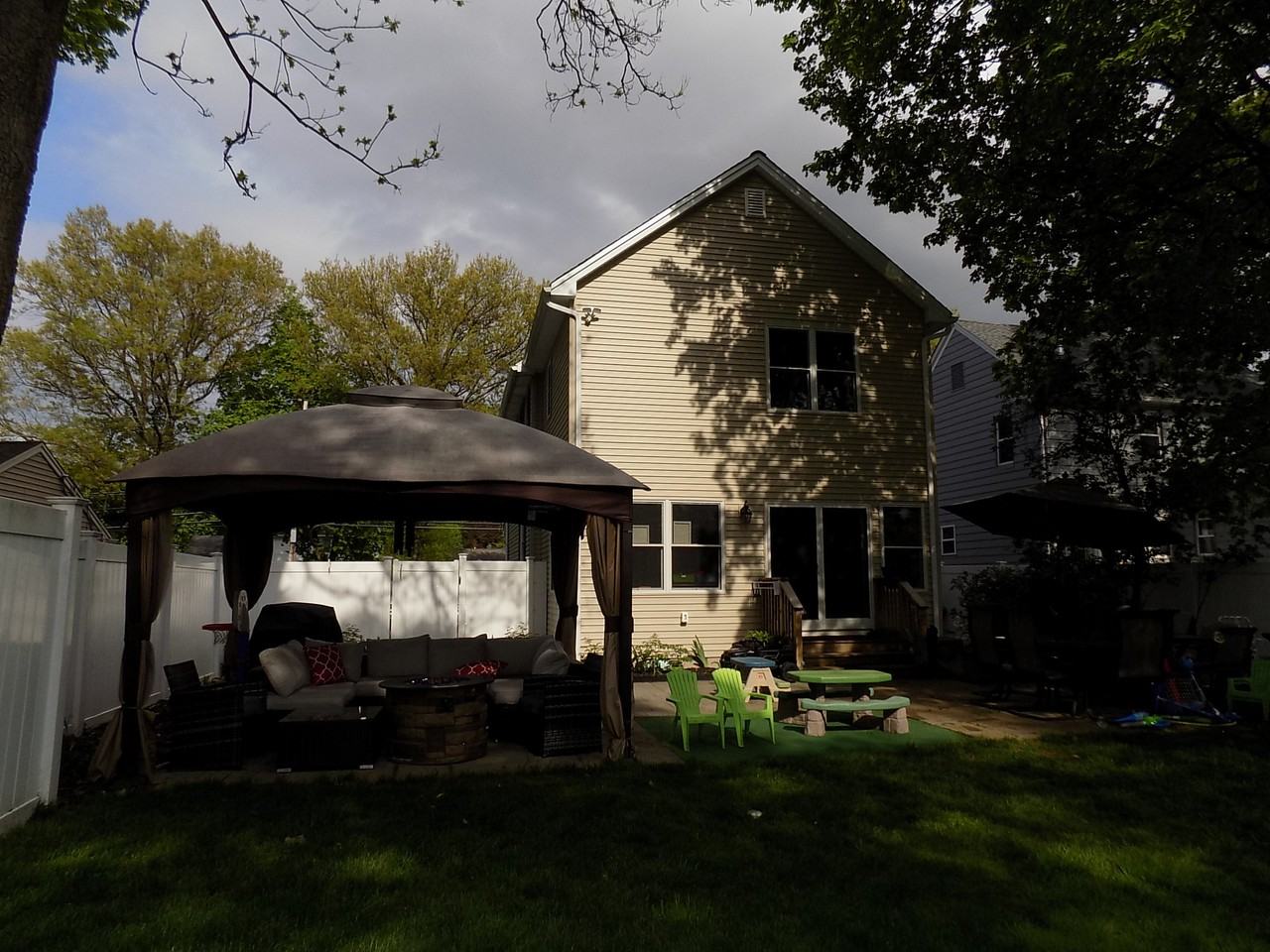 355 Boulevard - Photo 2 of 20