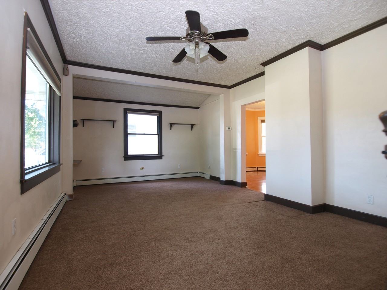 355 Boulevard - Photo 3 of 20