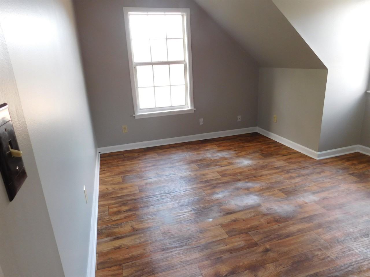 309 W Madison Ave #1 - Photo 6 of 9