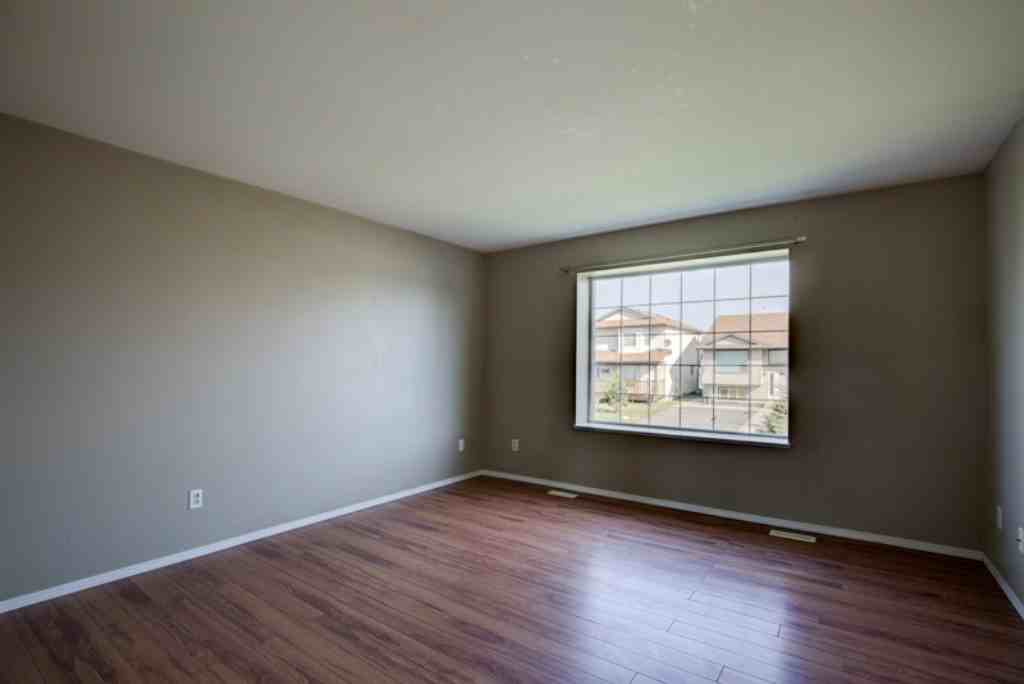 9401 129 Ave #1 - Photo 6 of 10