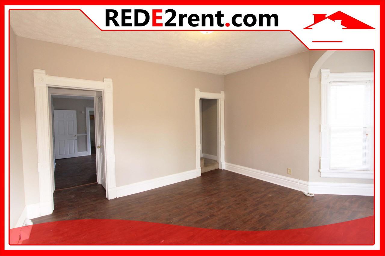 327 Vernon Ave #1 - Photo 2 of 13