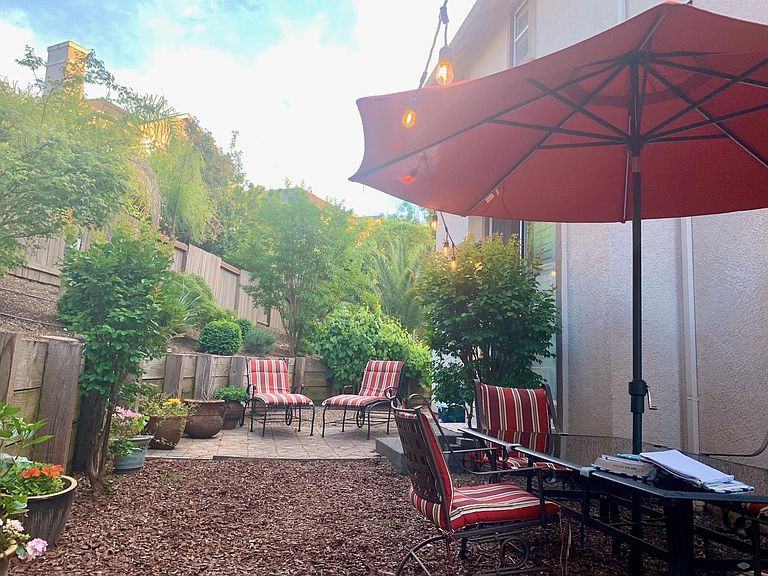 5795 De Soto Drive - Photo 2 of 11