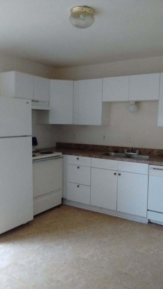 1106 Verde Drive - Photo 2 of 10