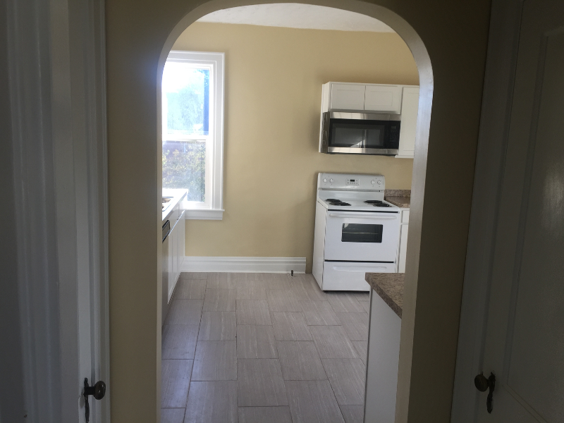 704 10th Ave #2 - Photo 5 of 13