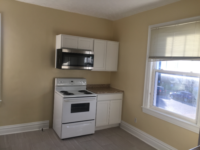 704 10th Ave #2 - Photo 6 of 13