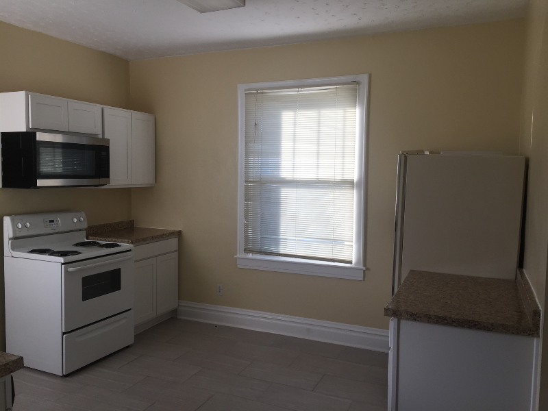 704 10th Ave #2 - Photo 7 of 13