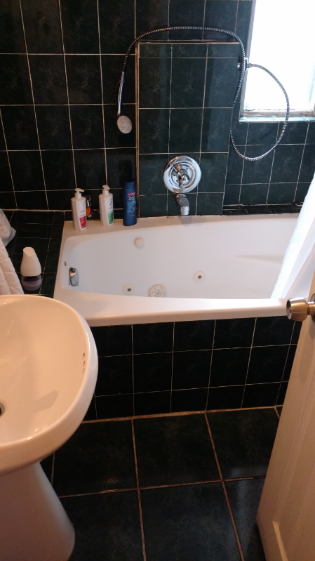 1 Roberts St - Photo 3 of 12