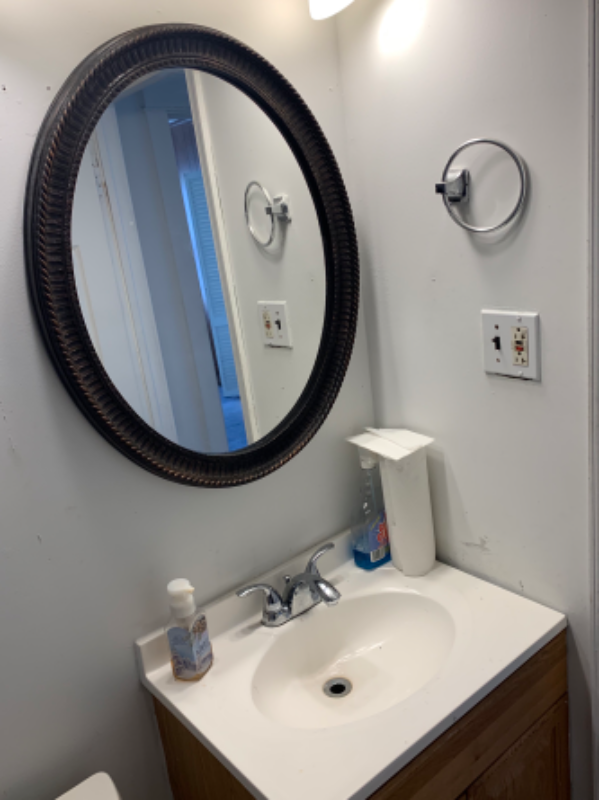 57 South Glenwood Avenue - Photo 4 of 5