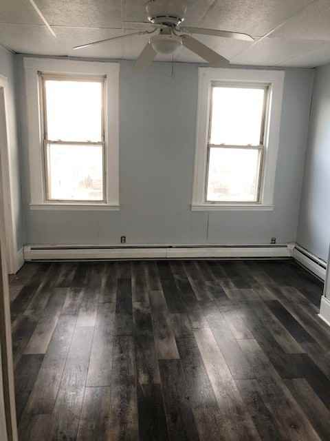 621 Marshall St - Photo 5 of 8