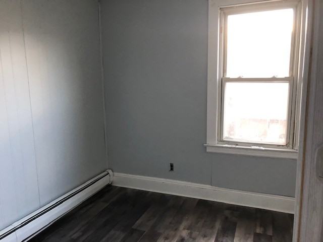 621 Marshall St - Photo 7 of 8