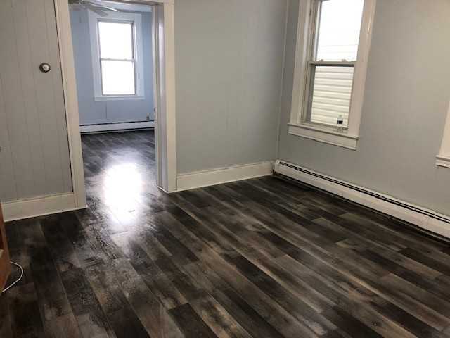 623 Marshall St - Photo 5 of 10