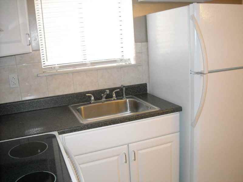 61 Furness Pl #2 - Photo 2 of 10