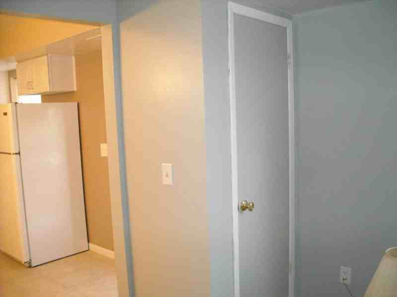 61 Furness Pl #2 - Photo 6 of 10