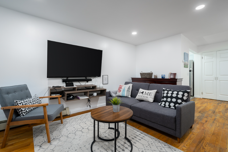 1714 Dean St - Photo 2 of 16