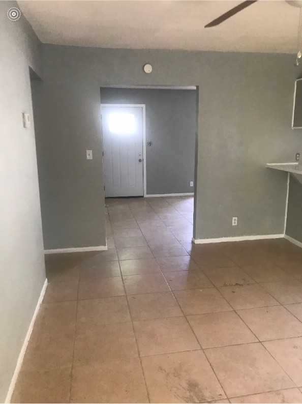 12326 Trailing Oaks St - Photo 4 of 26