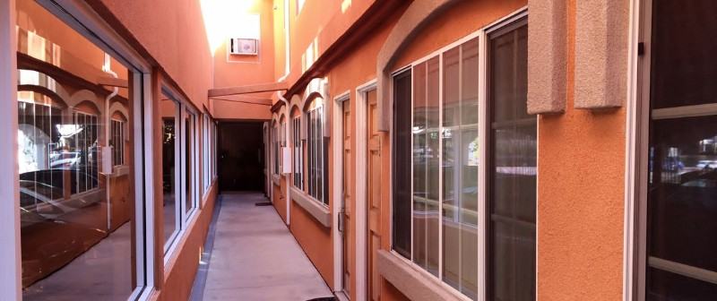 1102 W 29th St - Photo 6 of 8