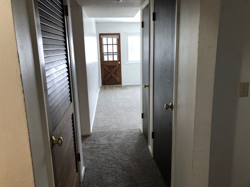 2021 Nw Hickory Ln - Photo 2 of 14