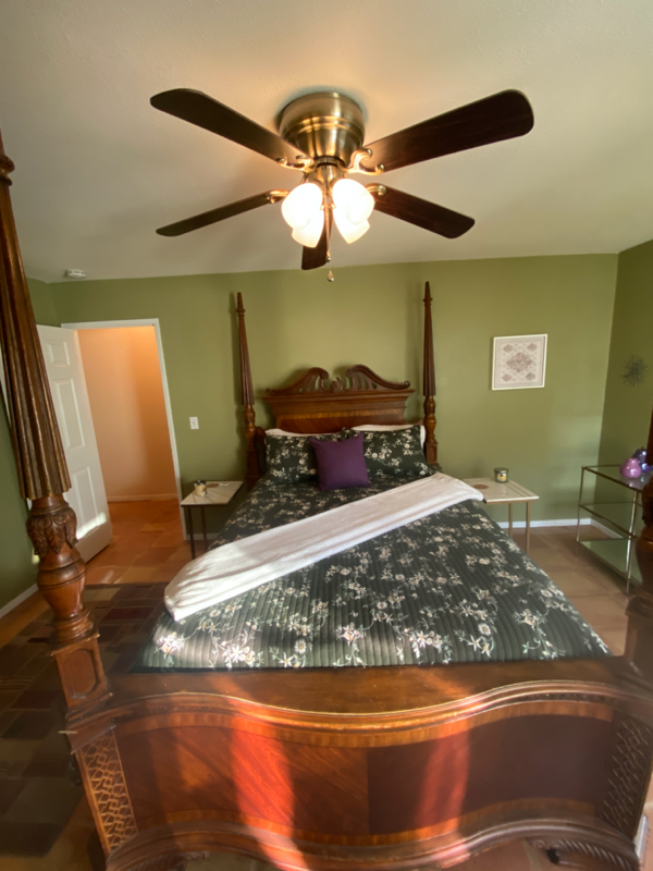 2445 N Thomas St - Photo 3 of 30