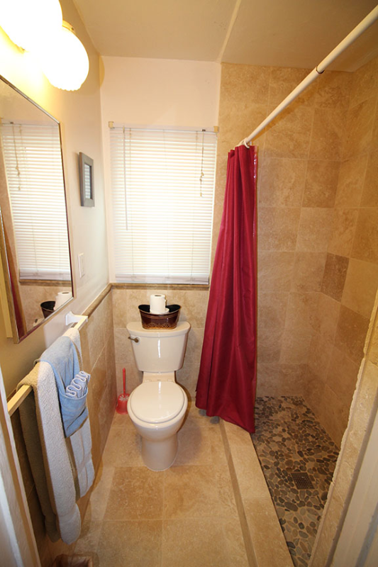 711 Seagirt Court - Photo 4 of 25