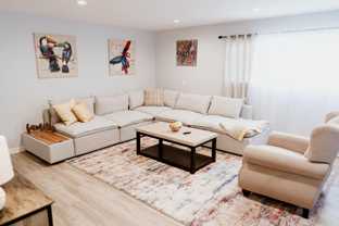 11153 Morrison St - Photo 1 of 1