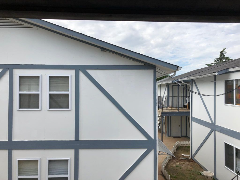 1701 Nw 29th St - Photo 4 of 18