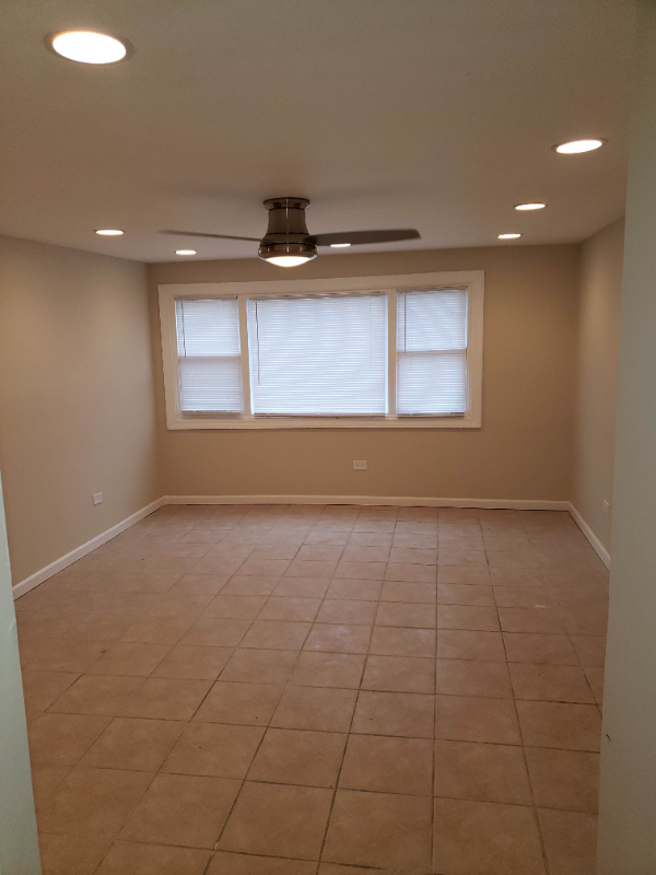 10121 S State St - Photo 2 of 8