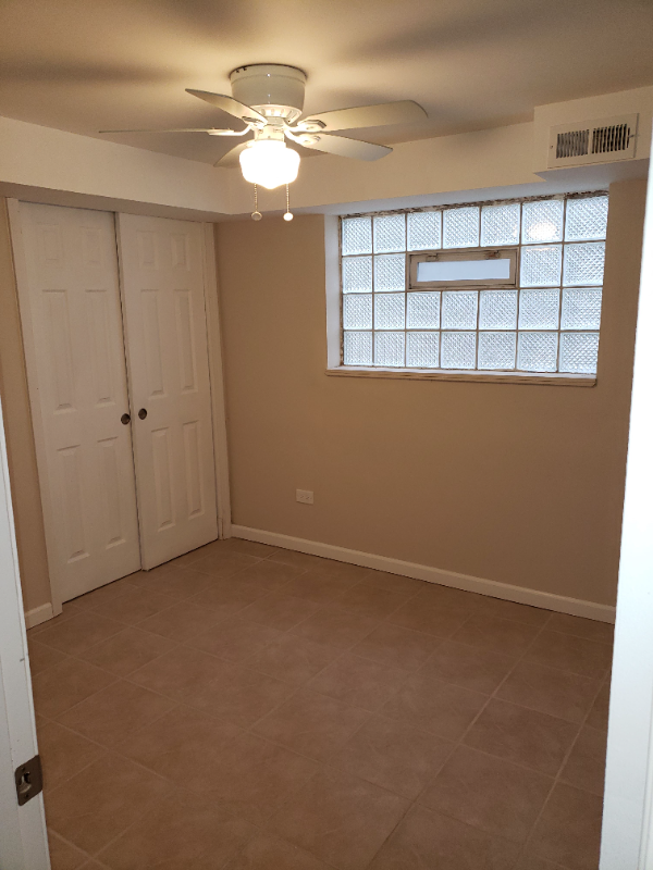 10121 S State St - Photo 4 of 8