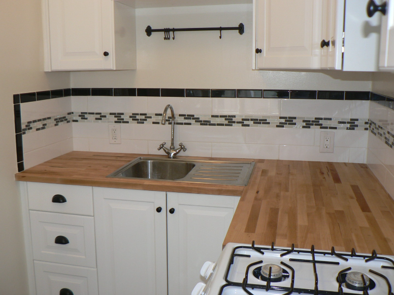 420 Staten Ave #A - Photo 3 of 10