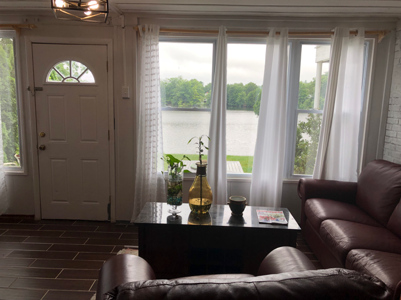 352 Shore Dr - Photo 3 of 10