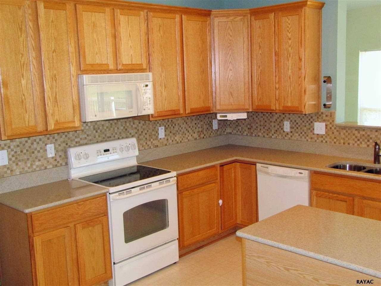 236 Courtney Ct - Photo 3 of 25