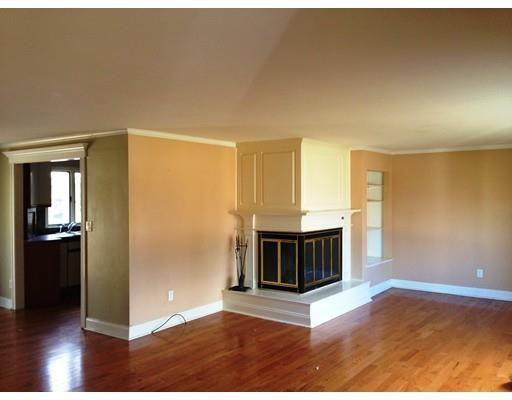 315 Main St - Photo 2 of 6