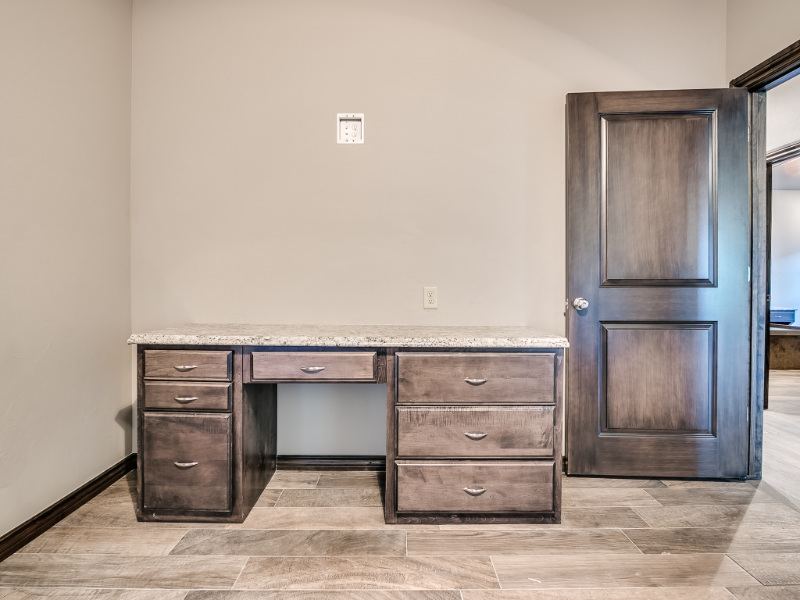 334 E 3rd St #4 - Photo 7 of 8