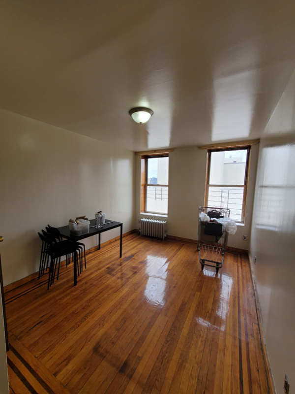 1419 Jesup Ave - Photo 3 of 8