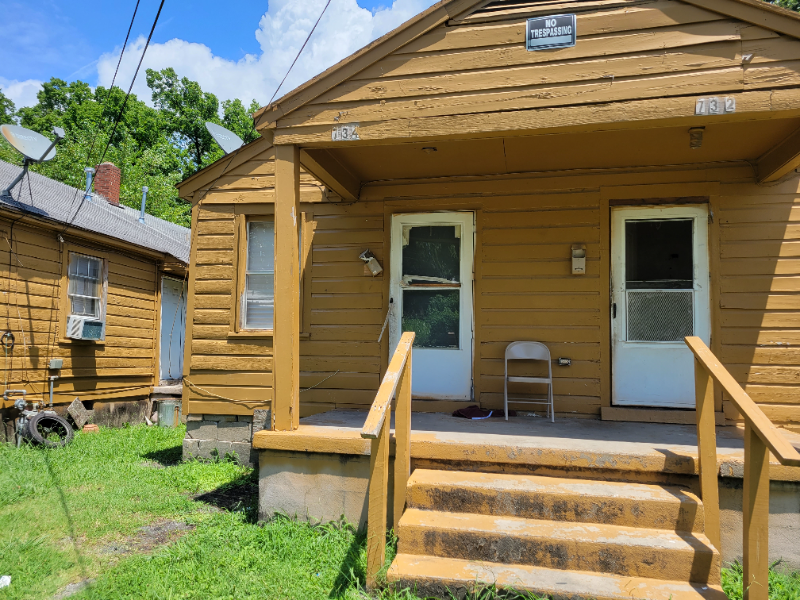734 N.Mongomery - Photo 3 of 3