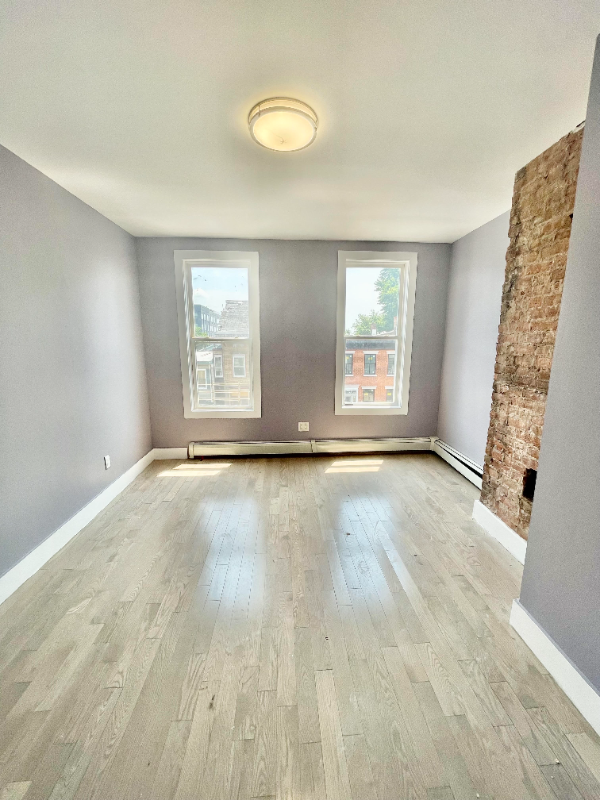 337 Whiton St #3D - Photo 2 of 4