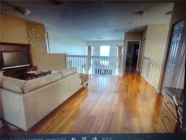 18699 SW 24th St - Photo 3 of 9