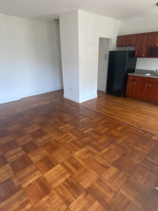 1505 Leland Ave - Photo 3 of 16