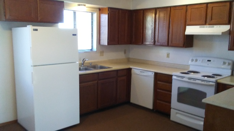 706 S Fourth St - Photo 2 of 14