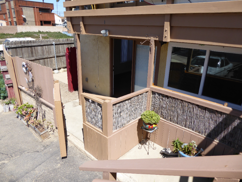 214 Melrose Dr - Photo 3 of 38