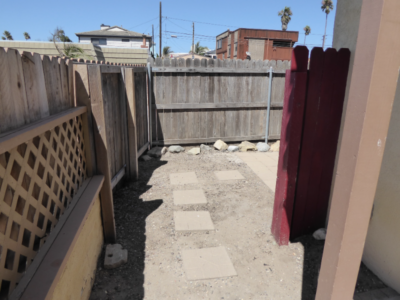 214 Melrose Dr - Photo 5 of 38