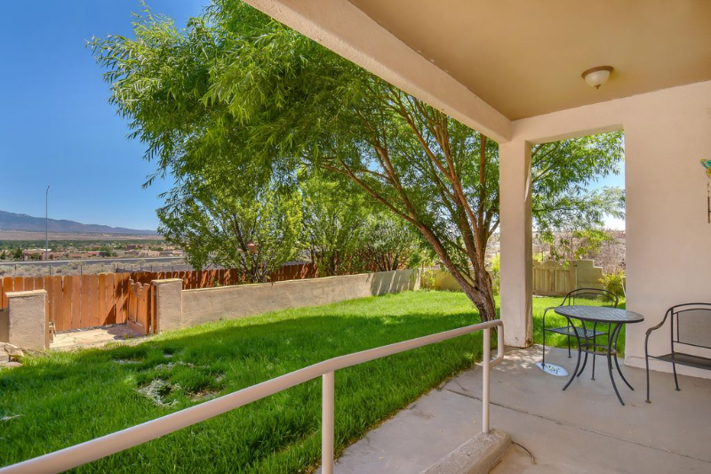 832 Monterrey Rd Ne - Photo 7 of 43