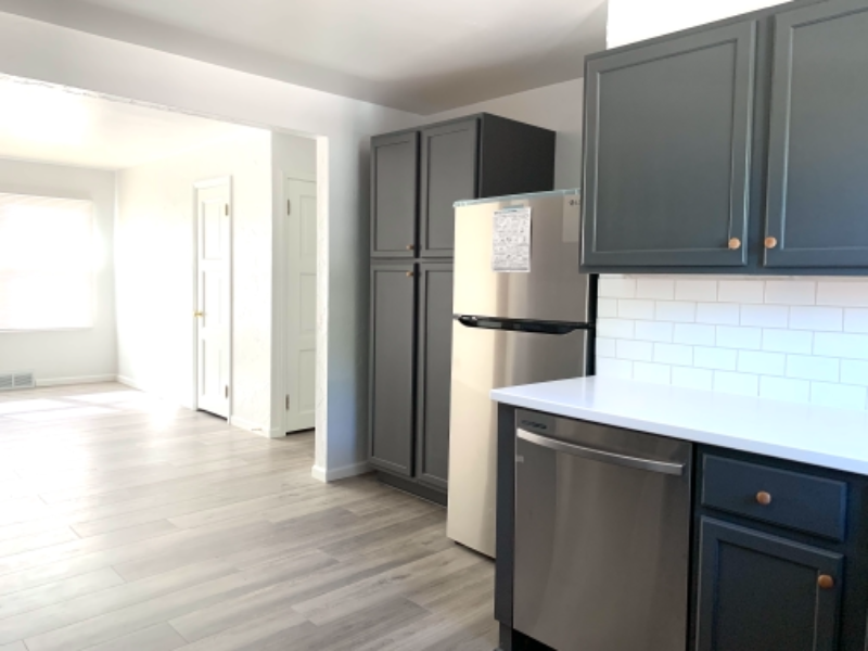 1119 Milton Ave #B - Photo 4 of 11