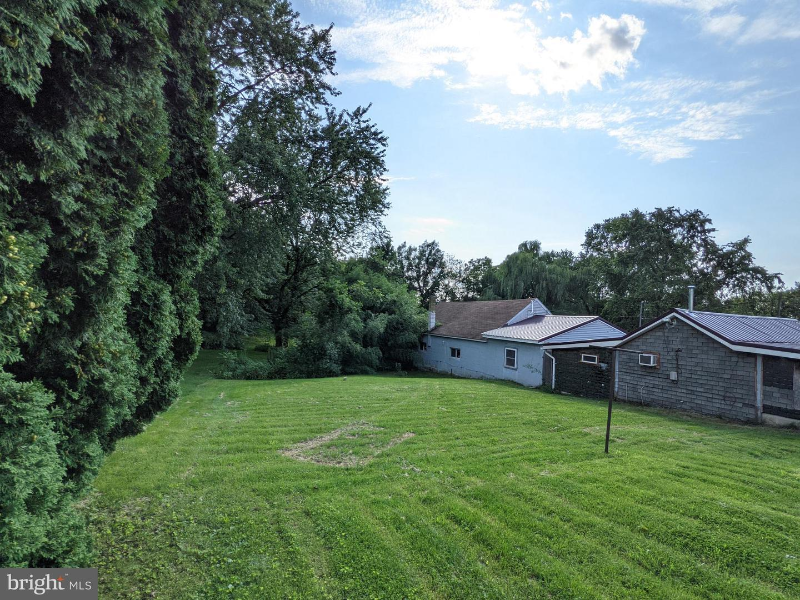 442 S Main St #A - Photo 3 of 25